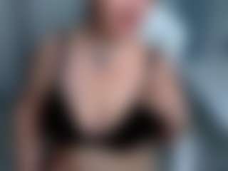 red-scarlett's Live Sex Cam Show
