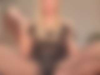 idealovnet's Live Sex Cam Show