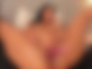 Live cam show with Danirouse - Pretty on Camsoda