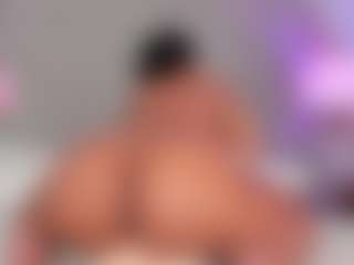 Live cam show with Kaitlyn Brown - Pretty on madthumbs
