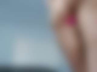 Live cam show with Sophilexy - Blonde Hair Shaved Pussy on Hubzter Live
