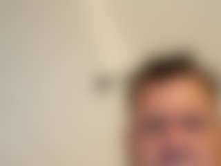 Live cam show with landman45 - Living Room on xplaylive.com