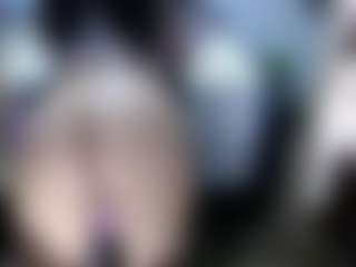 Live cam show with kaarlaa - Glasses on Dare Cams