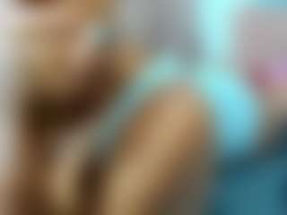 Live cam show with olivahot31 - Ebony on Camsoda