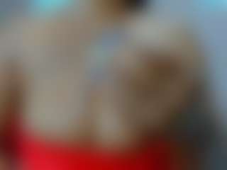 Live cam show with olivahot31 - Living Room on Camsoda