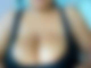 olivahot31 MILF webcam performer live streaming