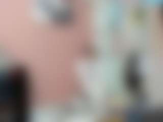 Performer in webcam MILF olivahot31 in streaming live