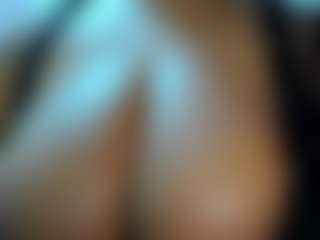 Live cam show with olivahot31 - Living Room on Camming Site