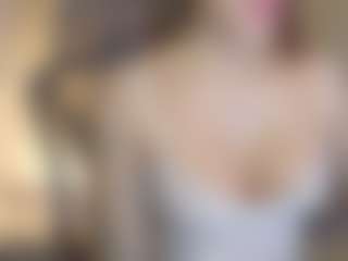 Live cam show with JOANA PALMER - Brown Hair on Big Tits