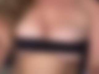 lesly Moore's Live Sex Cam Show