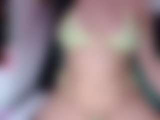 Live cam show with Cata - Camel Toe on CamClone