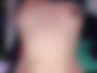 Live cam show with Cata - Fuck on Camsoda