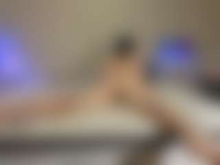 Live cam show with shave-deeez - Blowjob on slutload
