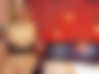 Live cam show with christynaross - Slim on Camsoda