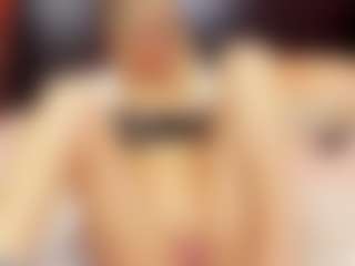 Live cam show with christynaross - Big Tits on SpankPalCams