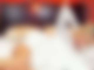 Live cam show with christynaross - Oil on Instabang