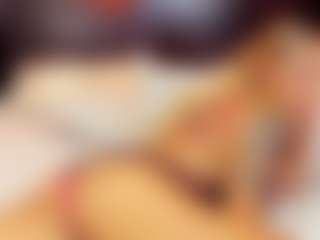 Live cam show with christynaross - Bikini on Camsoda