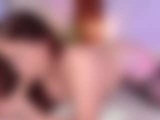Live cam show with emilyrouker - Ebony on 1on1-livenow | colombia