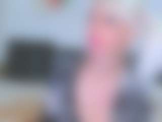 Live cam show with HoneyLara - Worship on Soda Cam