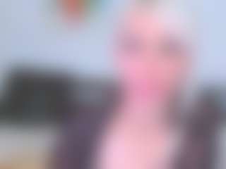 Live cam show with HoneyLara - Handjob on Instabang