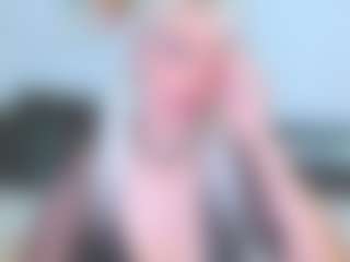 Live cam show with HoneyLara - Worship on StripNow