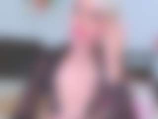 Live cam show with HoneyLara - Worship on Milf Play