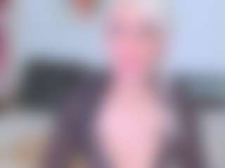 Live cam show with HoneyLara - Worship on Hubzter Live