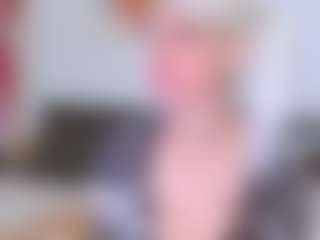 Live cam show with HoneyLara - Worship on madthumbs