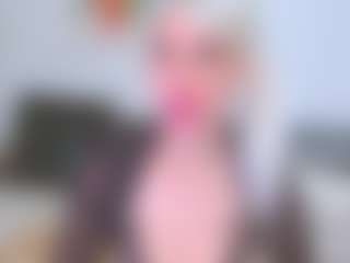 Live cam show with HoneyLara - Worship on slutload