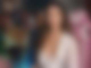 Live cam show with SweetReya - Pretty on madthumbs