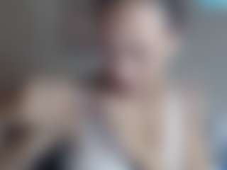CamPrincess MILF webcam performer live streaming