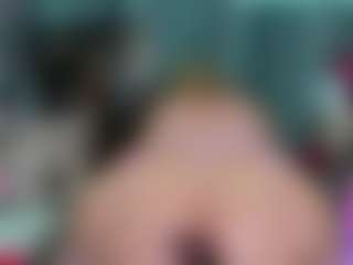 Live cam show with -R-A-R-E- - Queen on Fling VIP Chat
