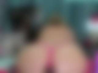 -R-A-R-E-'s Live Sex Cam Show
