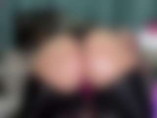 -R-A-R-E-'s Live Sex Cam Show