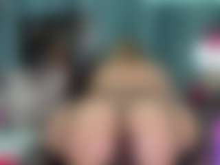 -R-A-R-E-'s Live Sex Cam Show