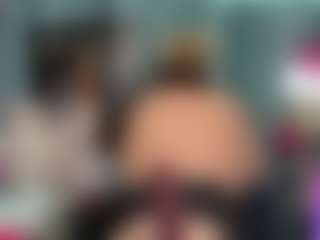 -R-A-R-E-'s Live Sex Cam Show