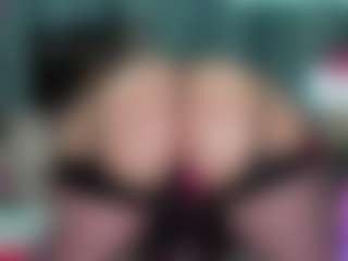 Live cam show with -R-A-R-E- - Underwear on Dare Cams