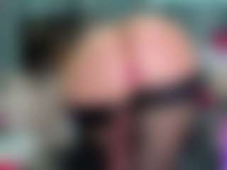 Live cam show with -R-A-R-E- - Underwear on fapnchat