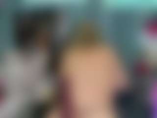 -R-A-R-E-'s Live Sex Cam Show