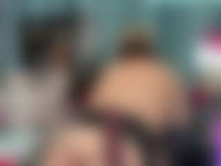 -R-A-R-E-'s Live Sex Cam Show