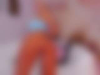 Live cam show with AwwElla - Tattoos Lovense on Camming Site