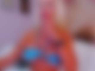 Live cam show with AwwElla - Spank on slutload