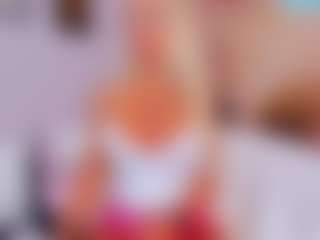 Live cam show with AwwElla - Young Adult on Camsoda