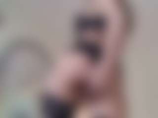 Lenna's Live Sex Cam Show