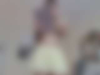 Live cam show with Lenna - Slim on xDating