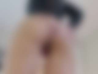 Lenna's Live Sex Cam Show