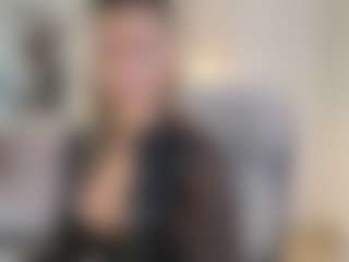 Lenna's Live Sex Cam Show