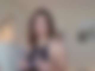 Live cam show with Lenna - Skinny on AdultVida.com