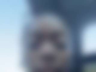 Slim Busys Live-Sex-Cam-Show