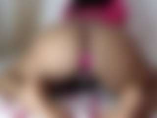 Live cam show with Paula - Shaved Pussy on makecum.org